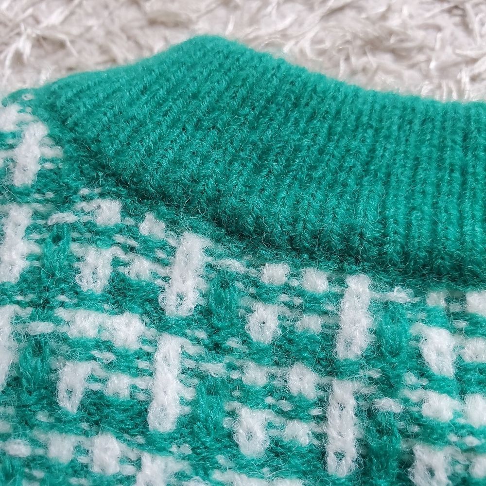 Knit Sweater Vest - Picture 10 of 10